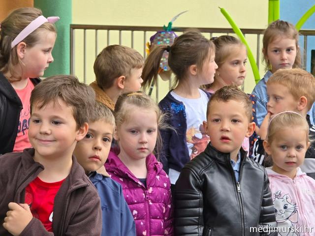 foto/DV Kockavica proslavio 17 godina i projektom kockavice završio put do eko vrtića (23)