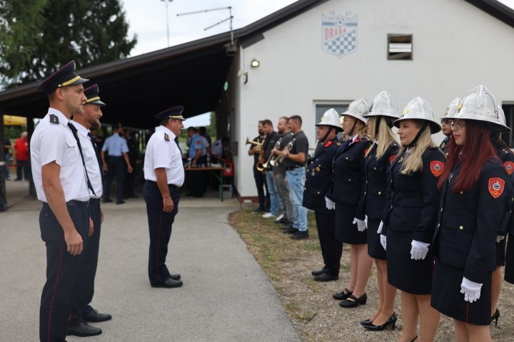 foto/Donji Mihaljevec proslavio veliki jubilej svojih vatrogasaca (2)