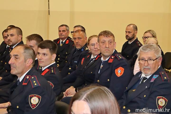 foto/Monografija-DVD-Sveta-Marija-48