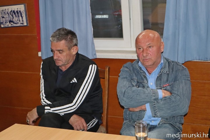 foto/Nogometasi-skupstina-5