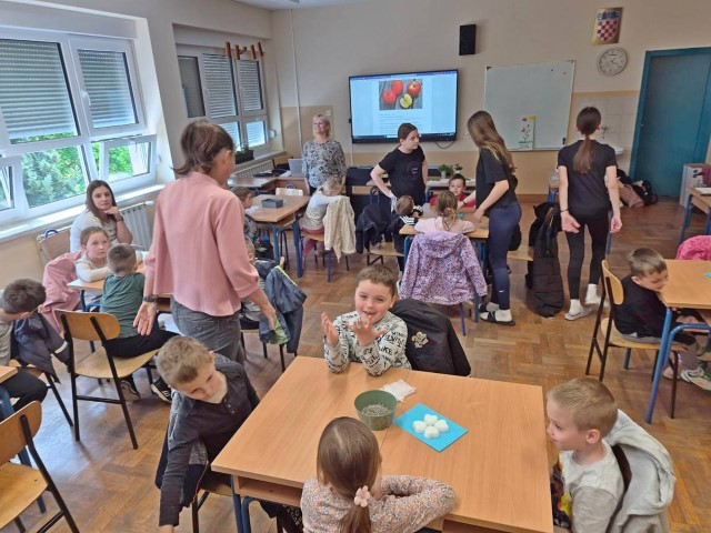 foto/Radionica-sapuni-OS-Sveta-Marija(4)