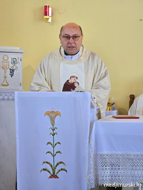 foto/Svete mise i proštenje uz blagdan sv. Antuna Padovanskog (11)
