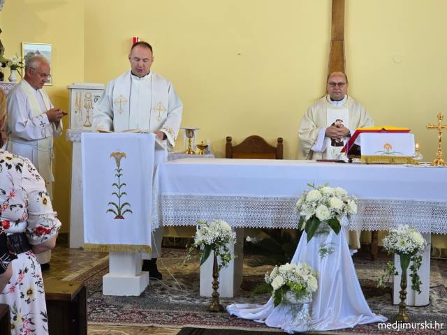 foto/Svete mise i proštenje uz blagdan sv. Antuna Padovanskog (12)